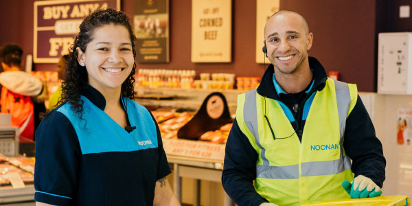 cleaning-services-team-retail